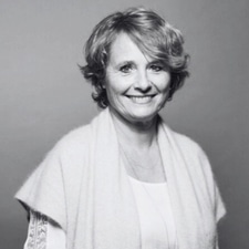 Fabienne Hanras Eurallia Finance Administratrice CNCEF France M&A